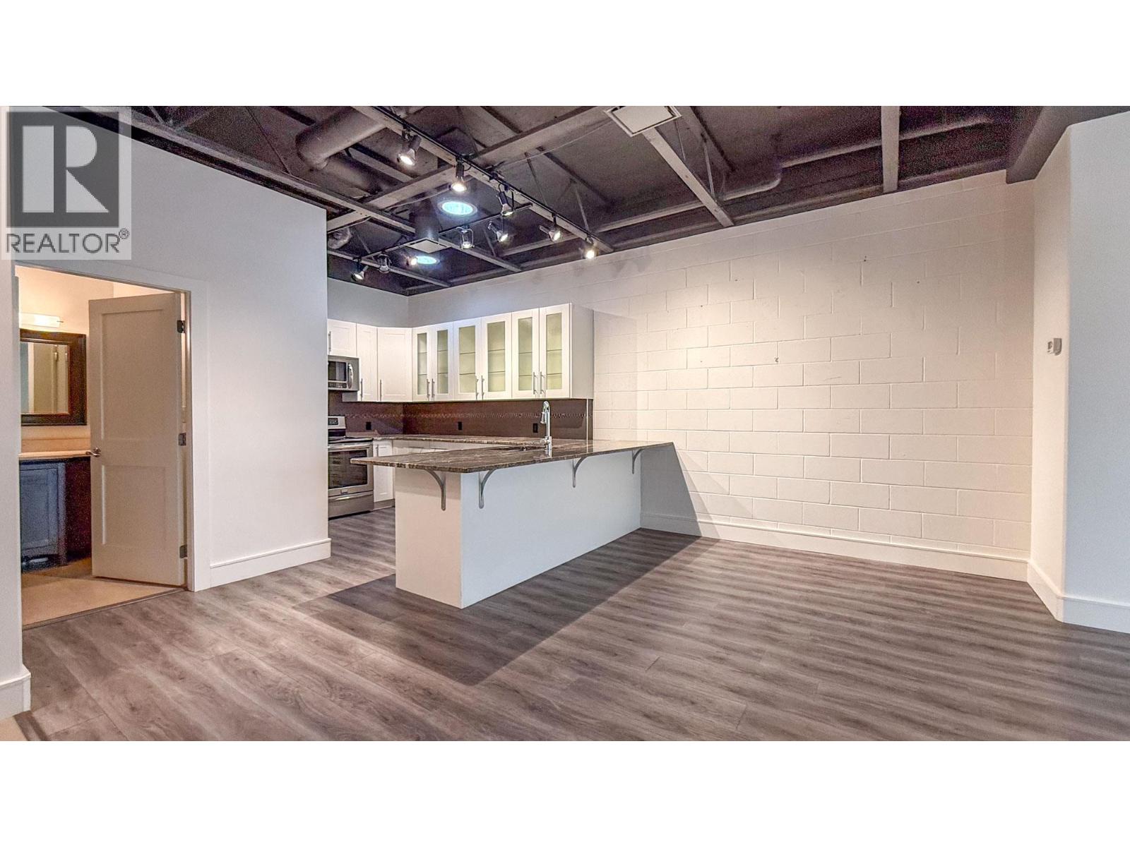 202 1462 St. Paul Street, Kelowna