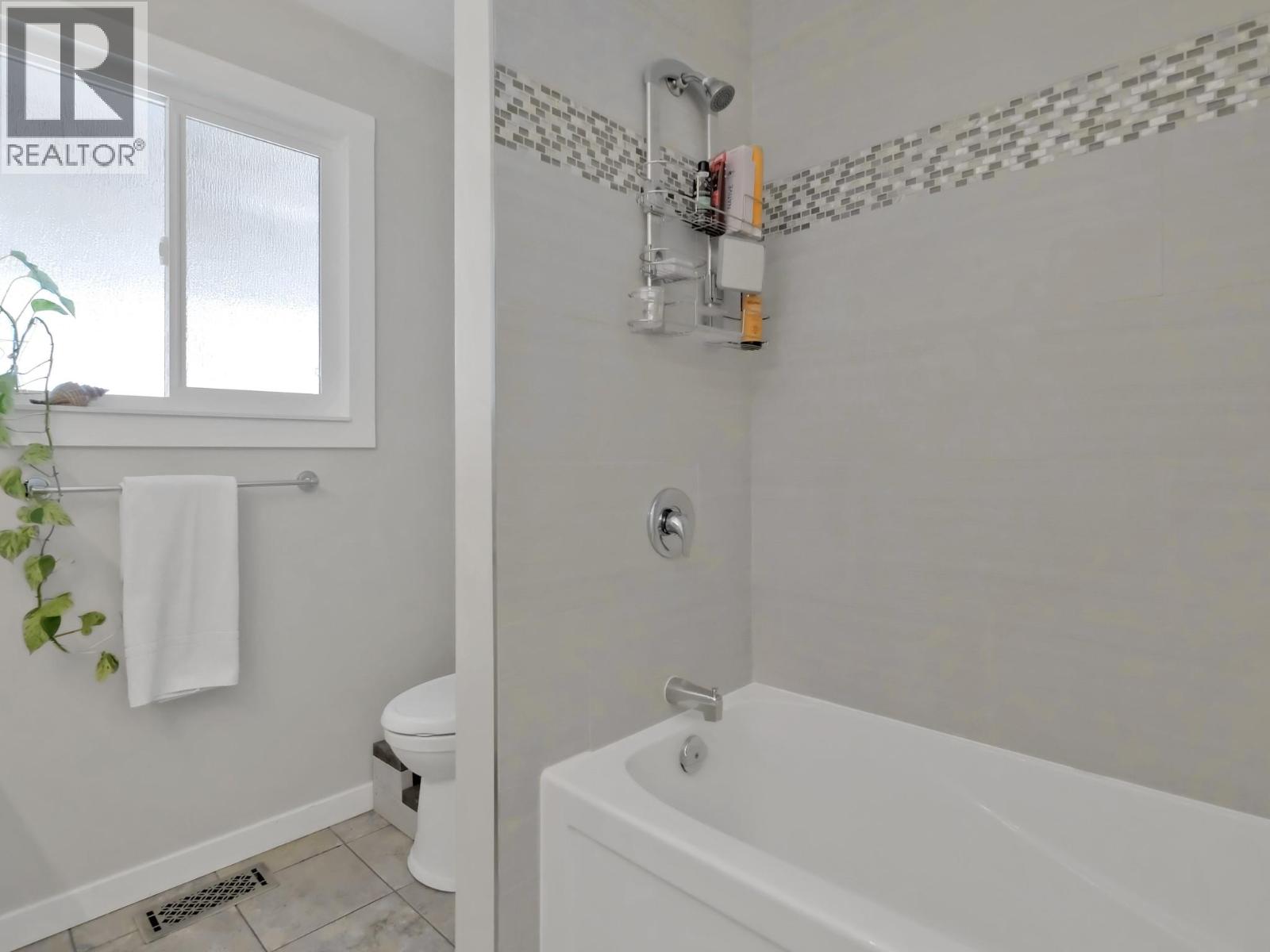 1766 Garner Road, Kelowna