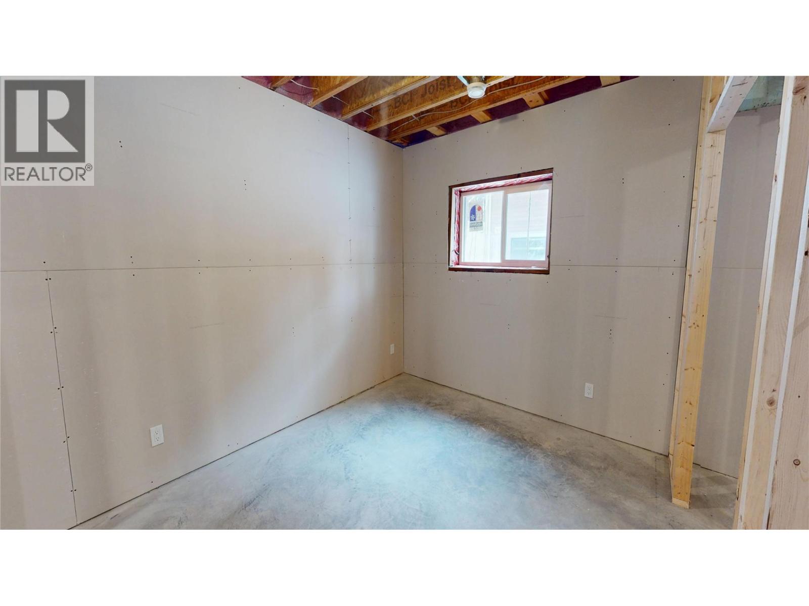 140 River Drive, Cranbrook