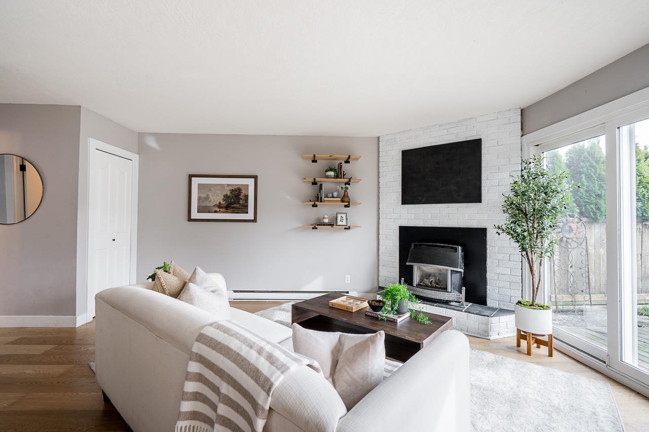 35 46689 FIRST AVENUE, Chilliwack Proper East