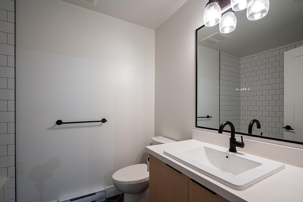 A310 20838 78B AVENUE, Langley