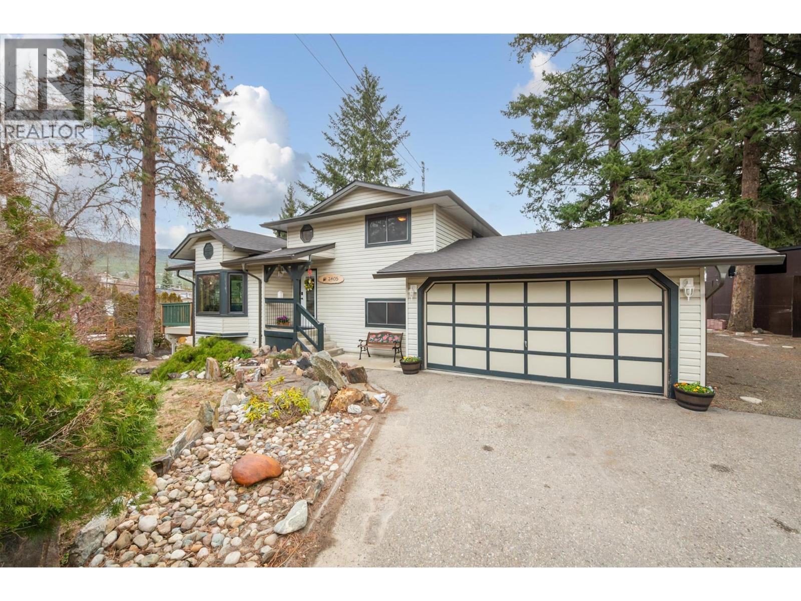 3405 McGinnis Road, West Kelowna