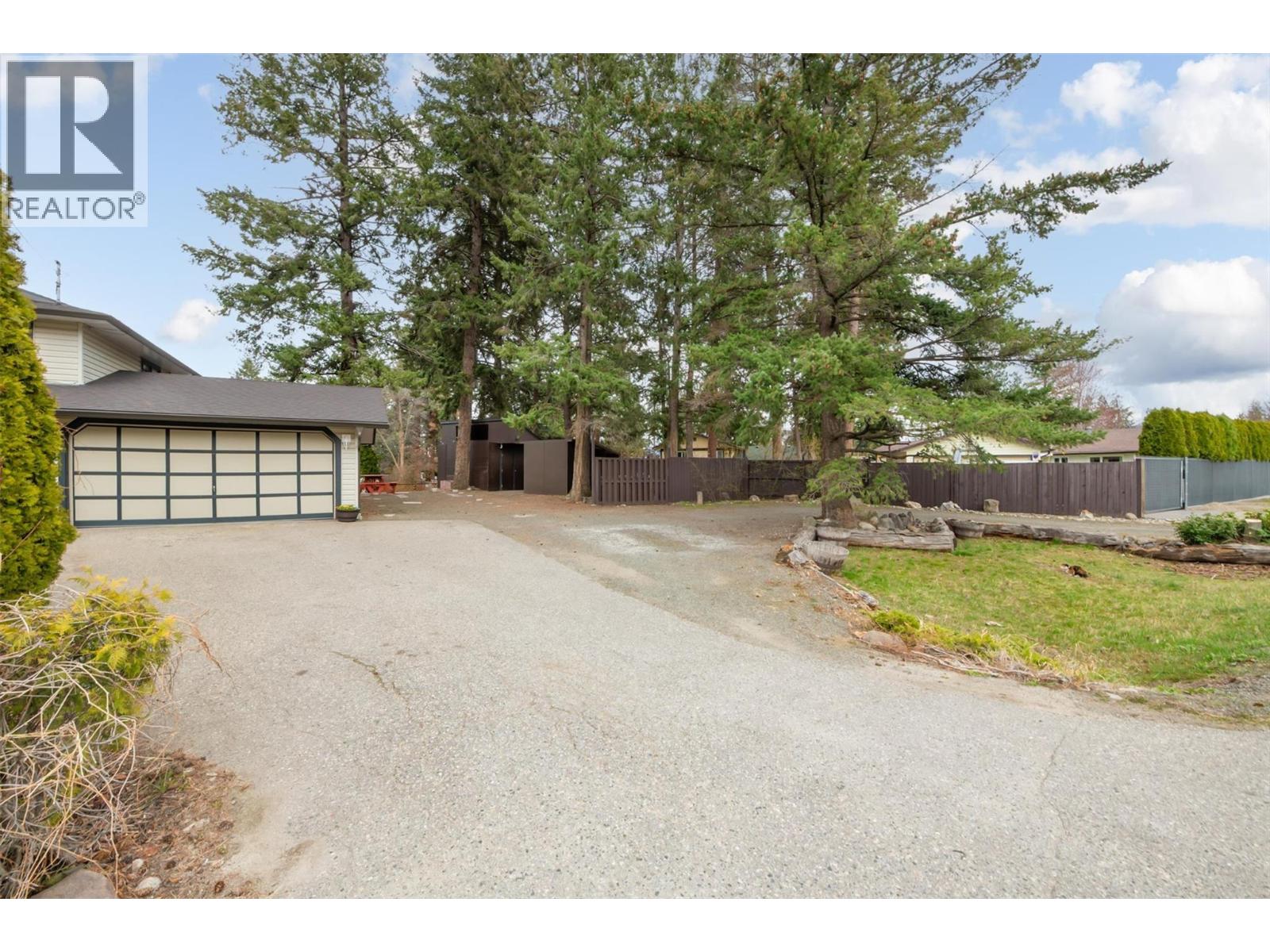3405 McGinnis Road, West Kelowna