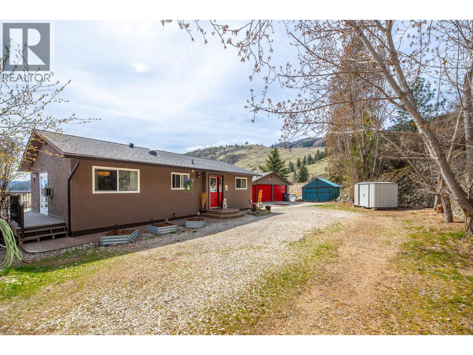143 Orofino Creek Road, Oliver