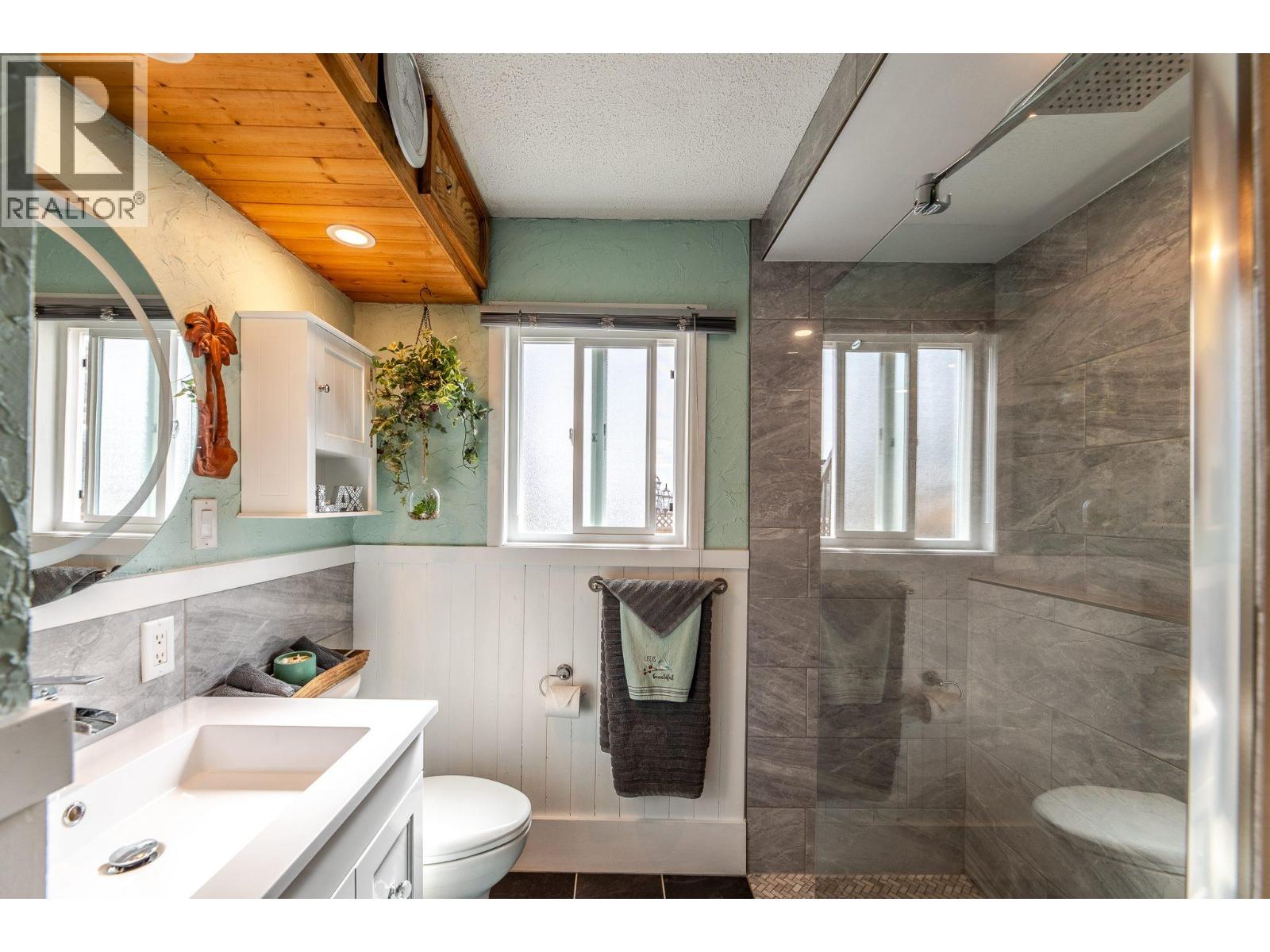 143 Orofino Creek Road, Oliver