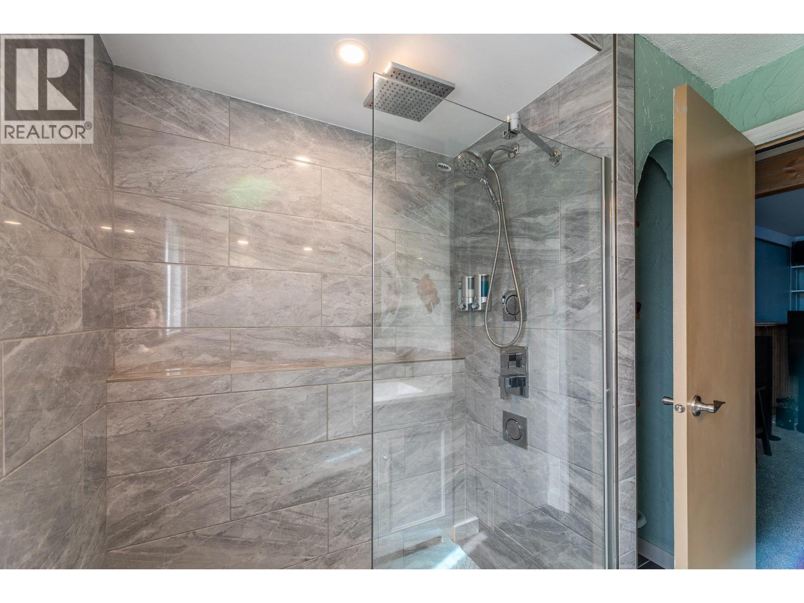 143 Orofino Creek Road, Oliver