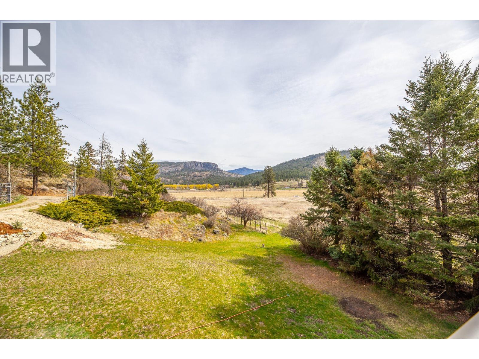143 Orofino Creek Road, Oliver