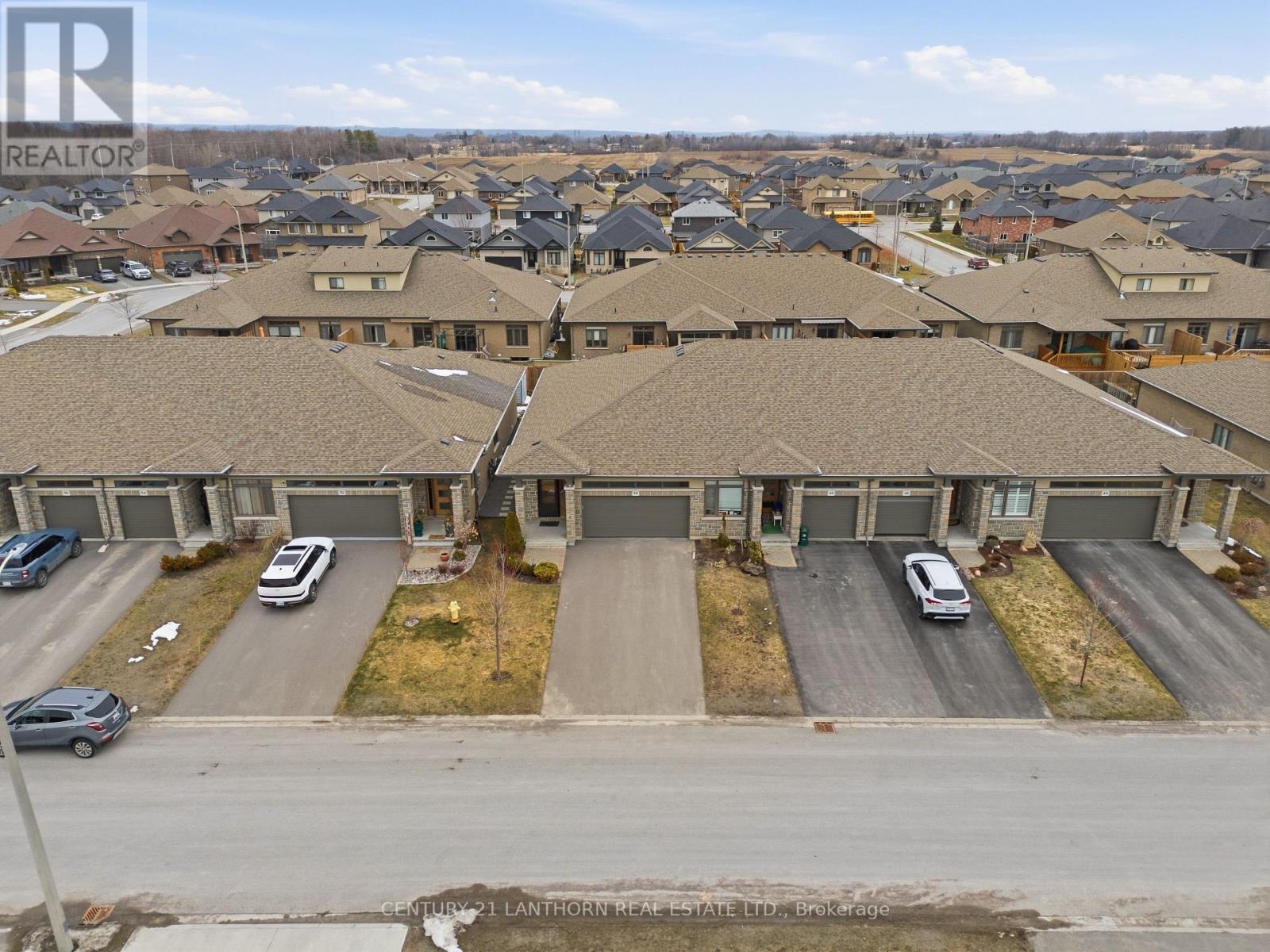 50 COVINGTON CRESCENT — photo 30