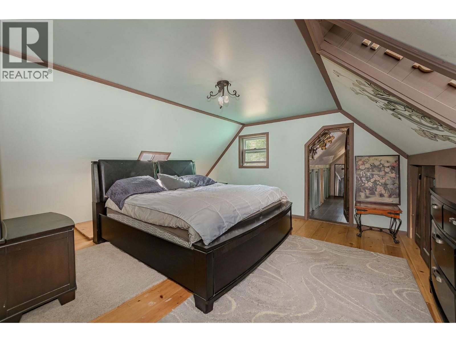 3690 Northway Road, Malakwa