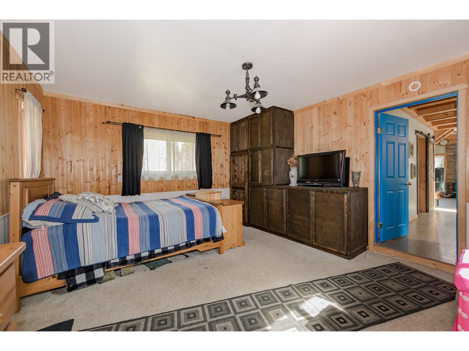 3690 Northway Road, Malakwa