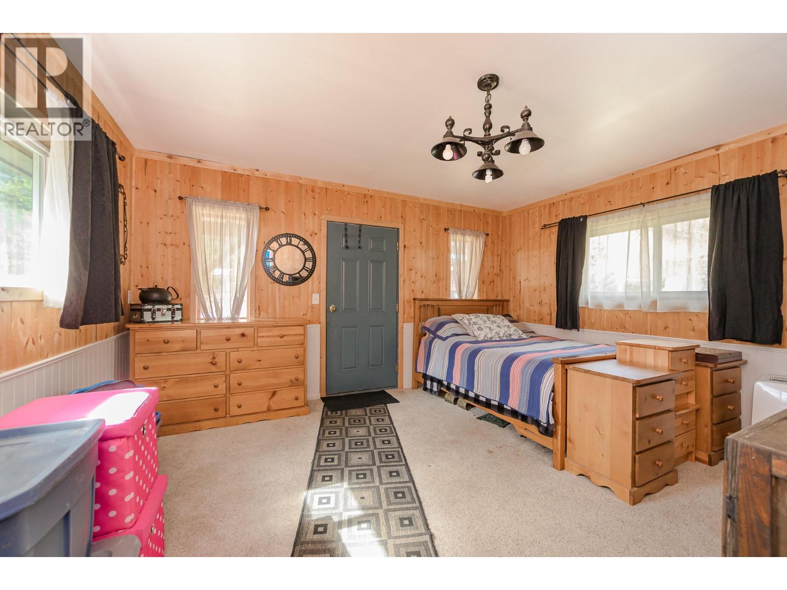 3690 Northway Road, Malakwa