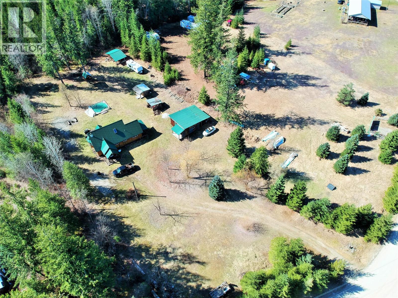 3690 Northway Road, Malakwa