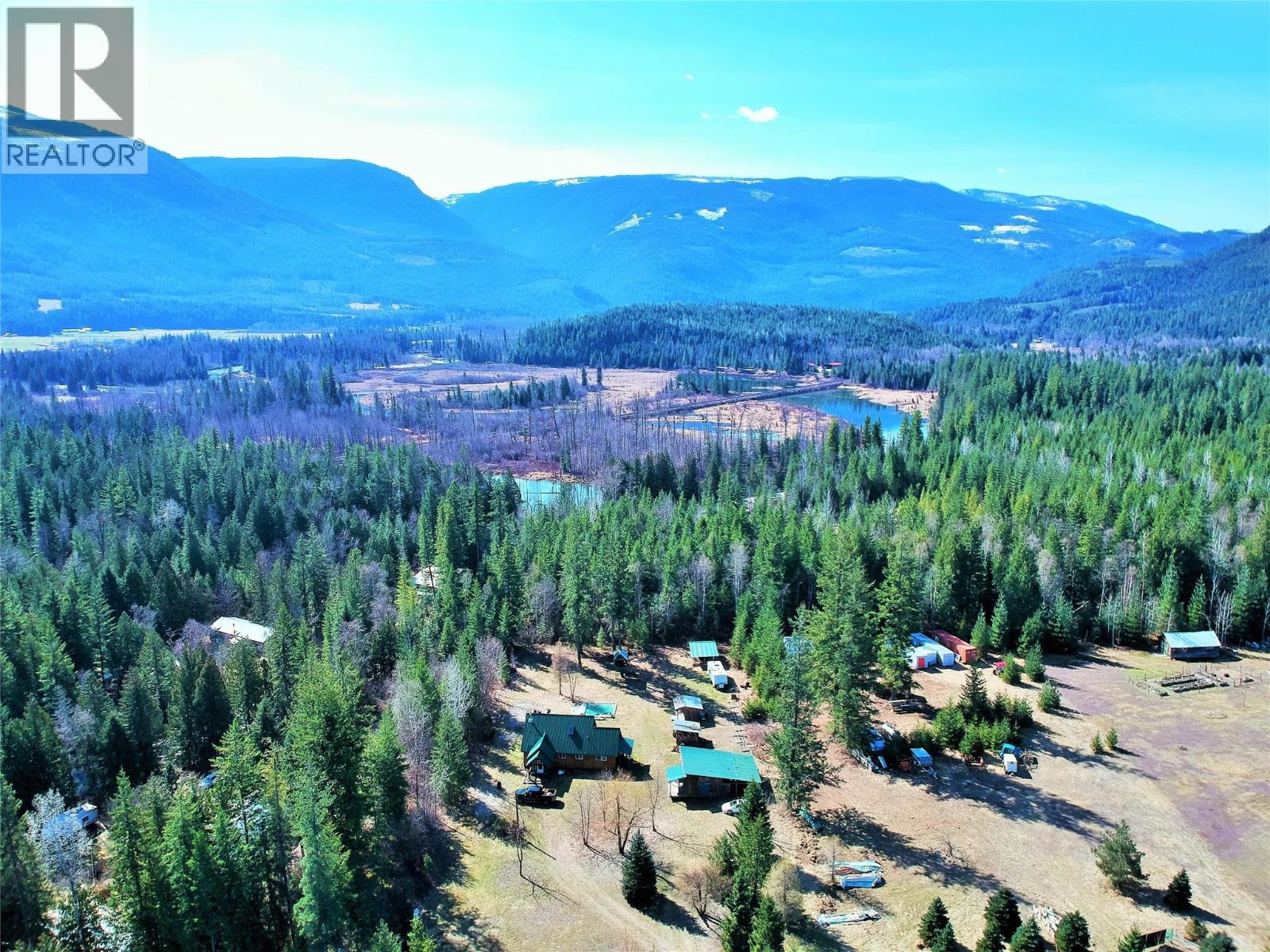 3690 Northway Road, Malakwa