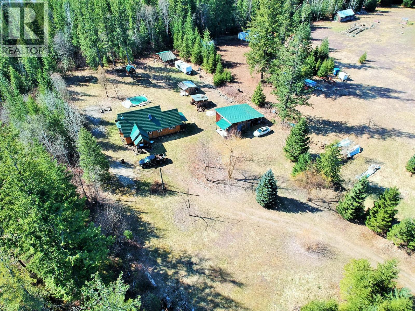 3690 Northway Road, Malakwa