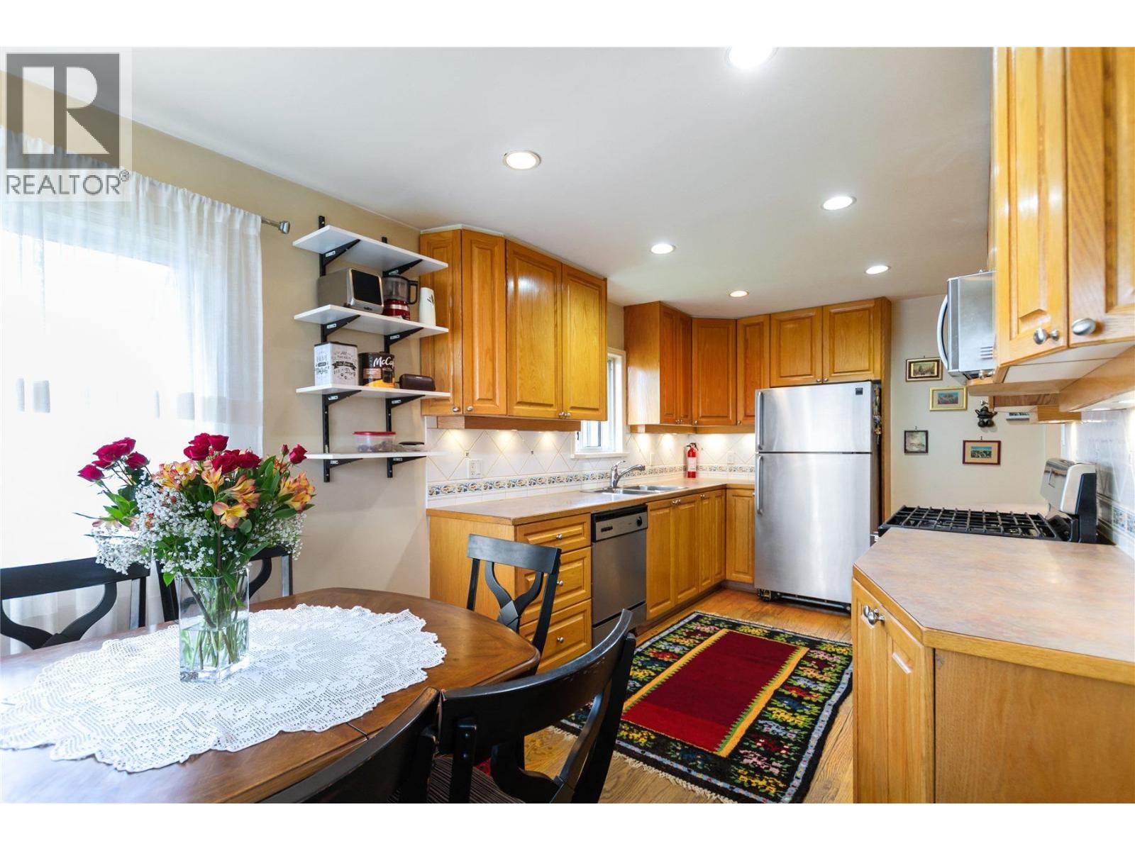 3713 KINCAID STREET, Burnaby