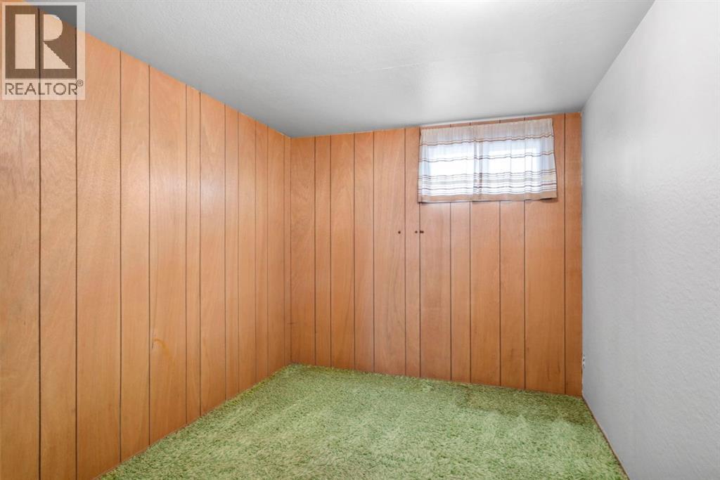 332 Third Street West, Cochrane