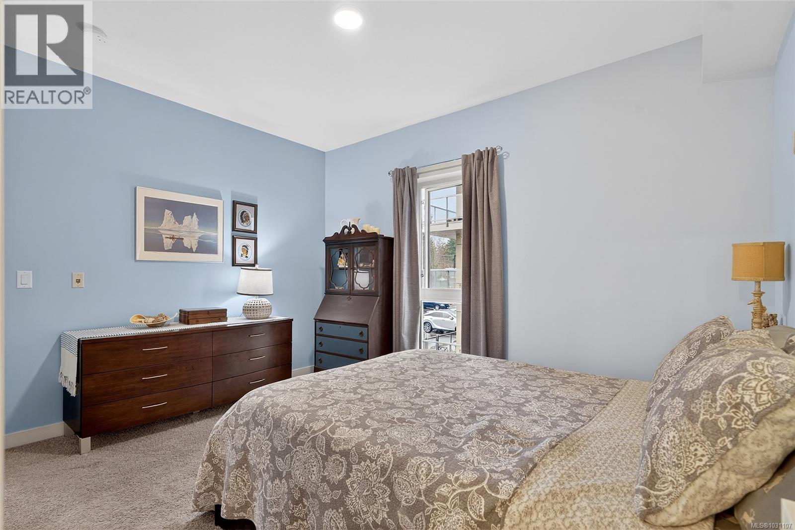 202 120 Jensen Ave E, Parksville