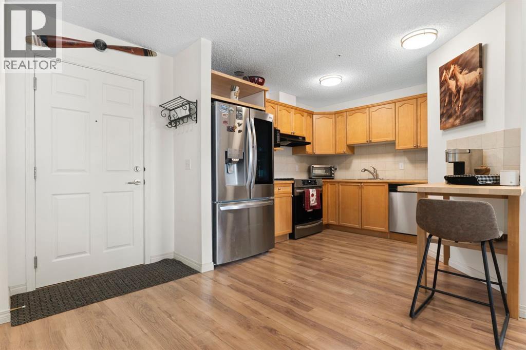 128 Centre Avenue, Cochrane