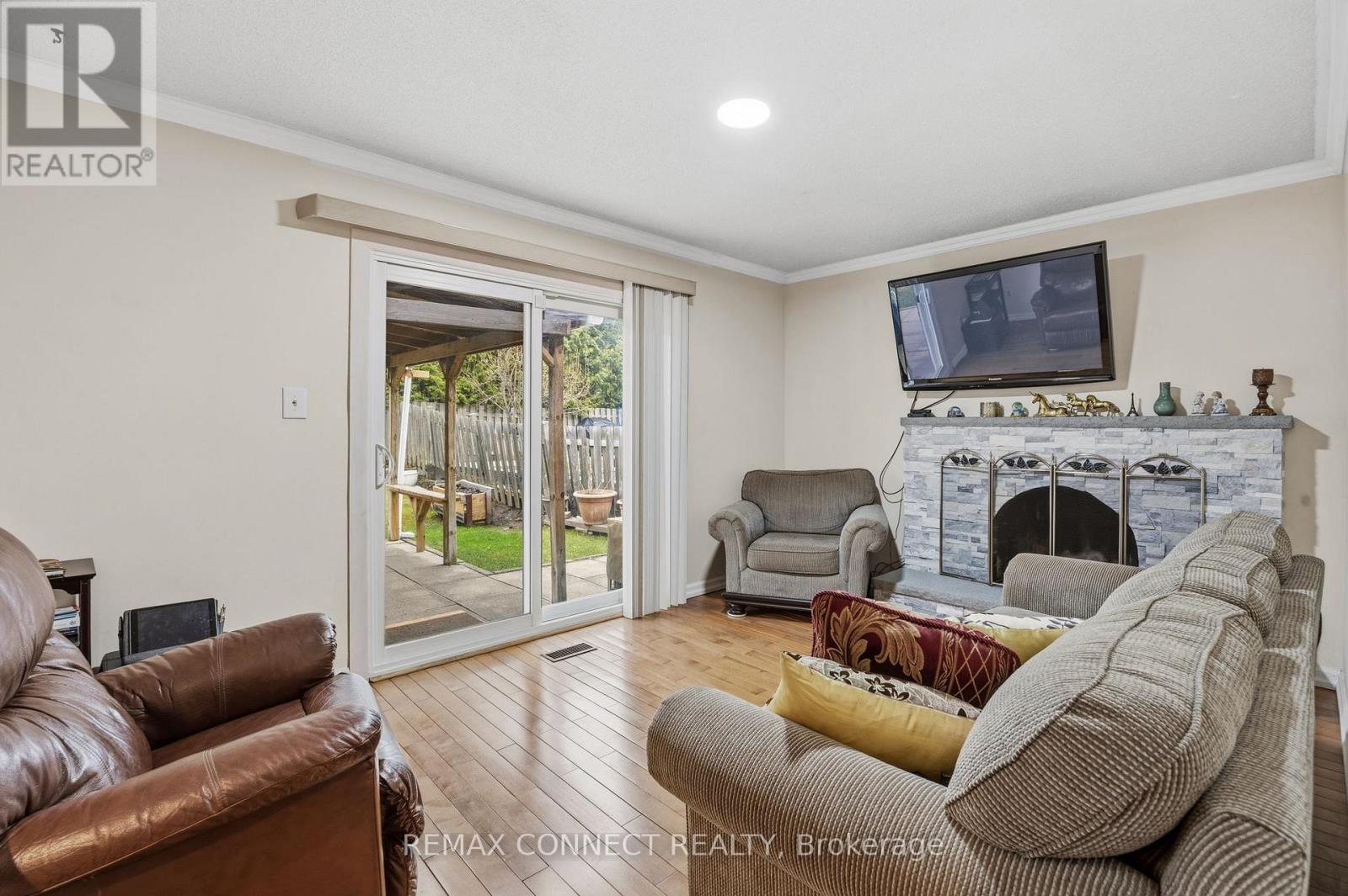 140 PLACENTIA BOULEVARD - 13