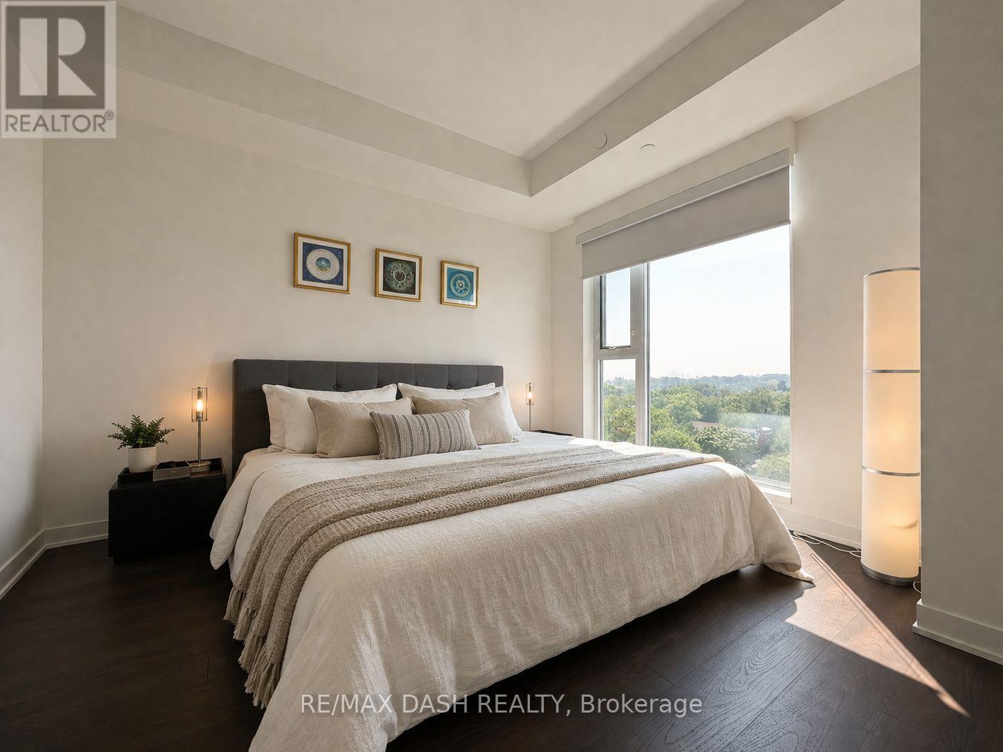 Listing photo of 1002 - 223 ST CLAIR AVENUE W