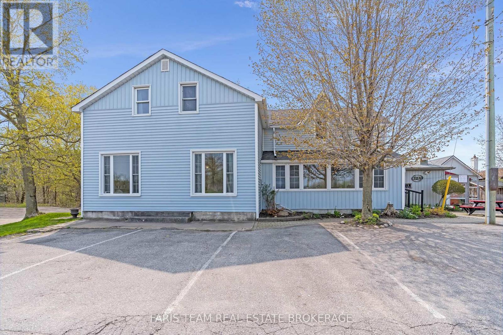 4047 HORSESHOE VALLEY ROAD W,Springwater (Anten Mills),,