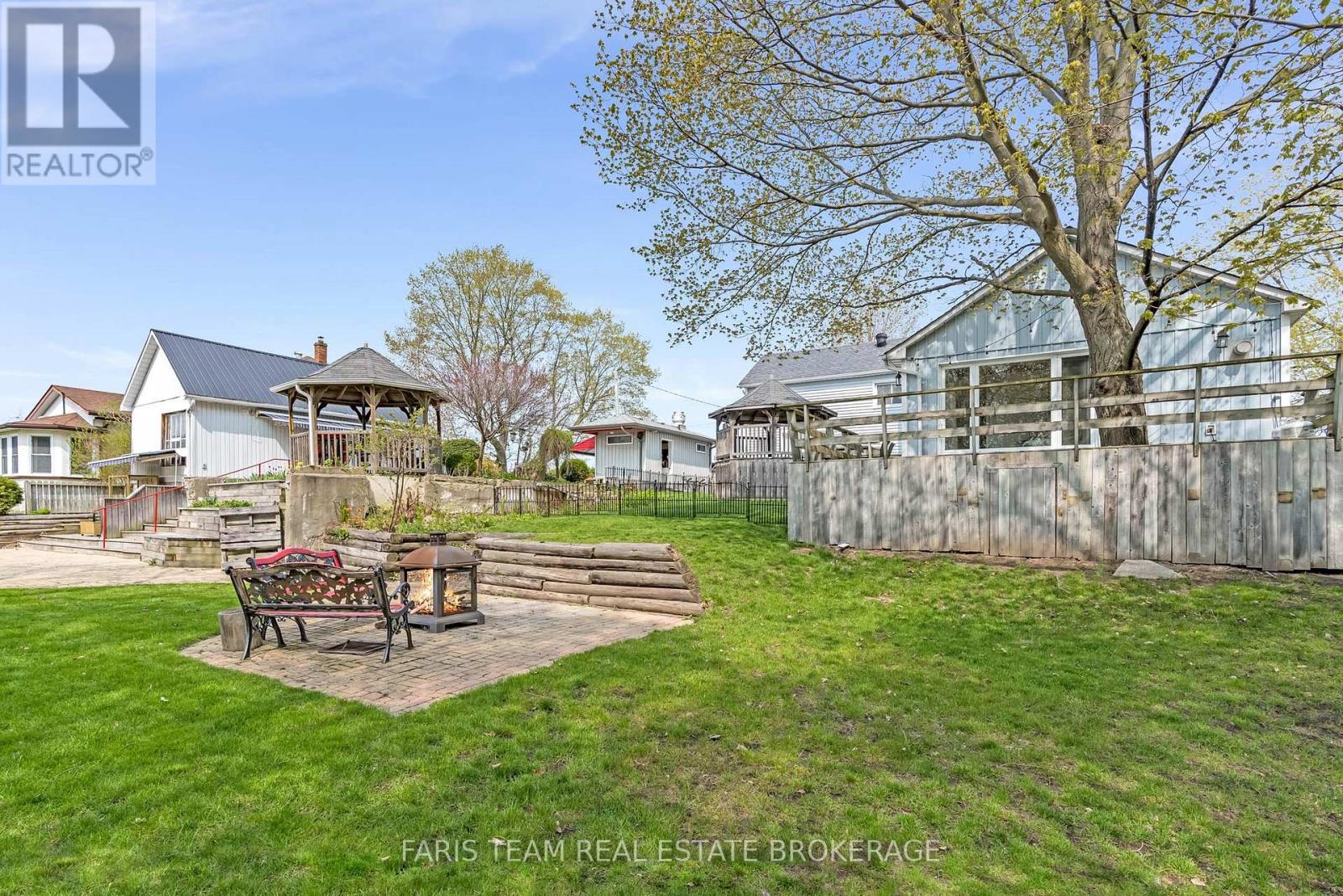 4047 HORSESHOE VALLEY ROAD W,Springwater (Anten Mills),,