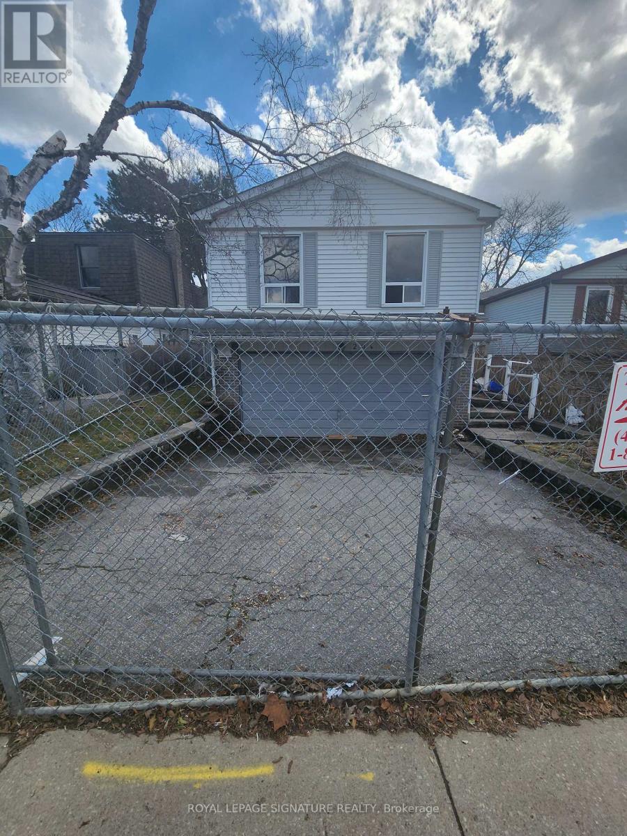 29 LILLOOET CRESCENT