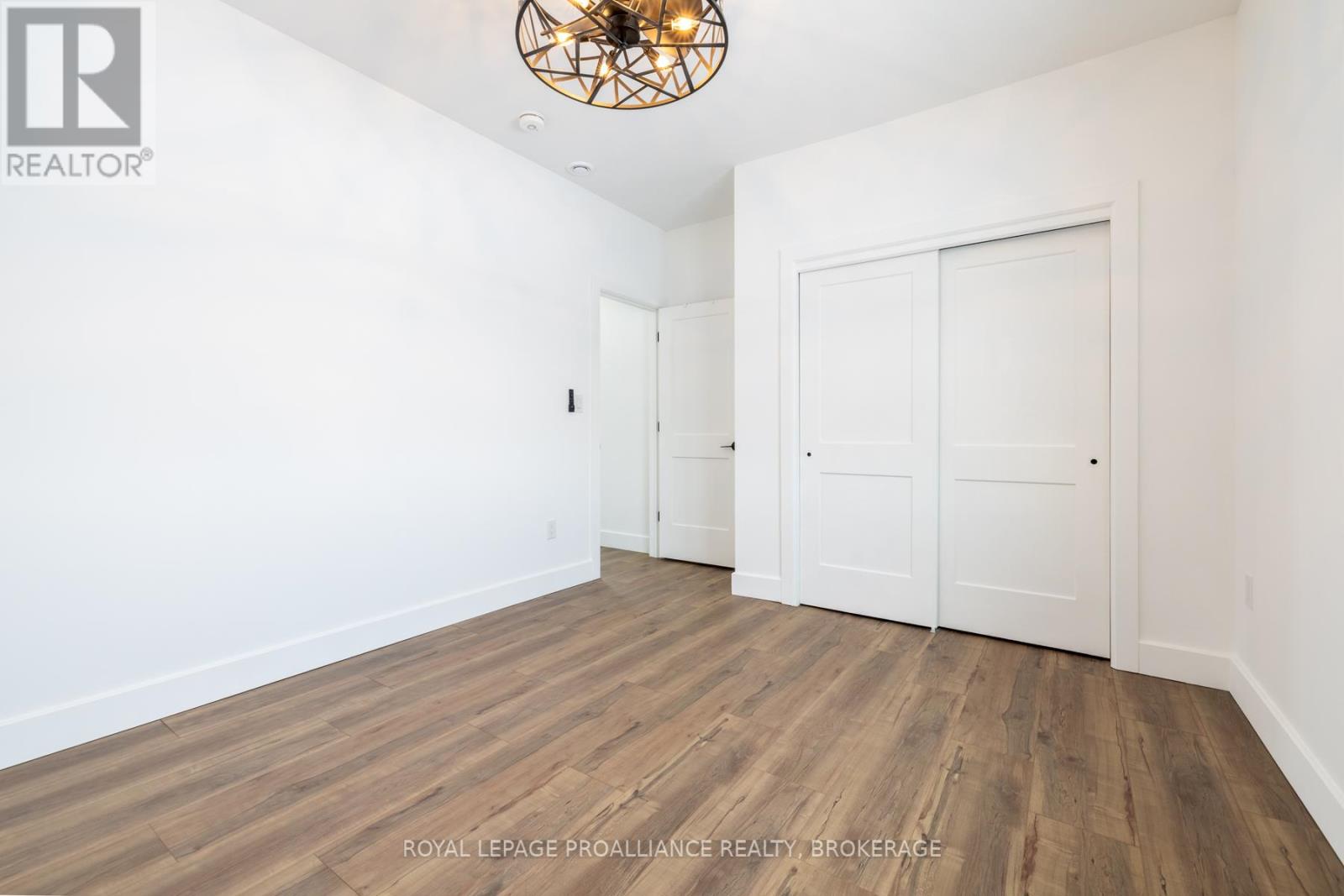 292 KYES ROAD - 23