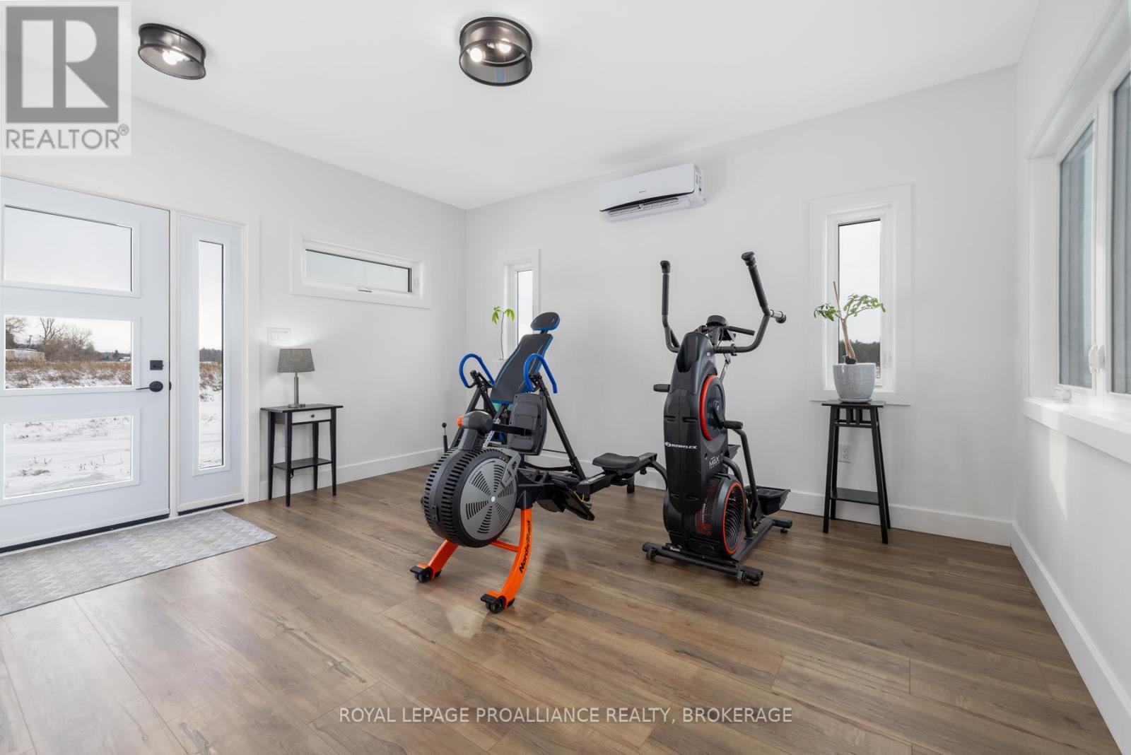 292 KYES ROAD - 26