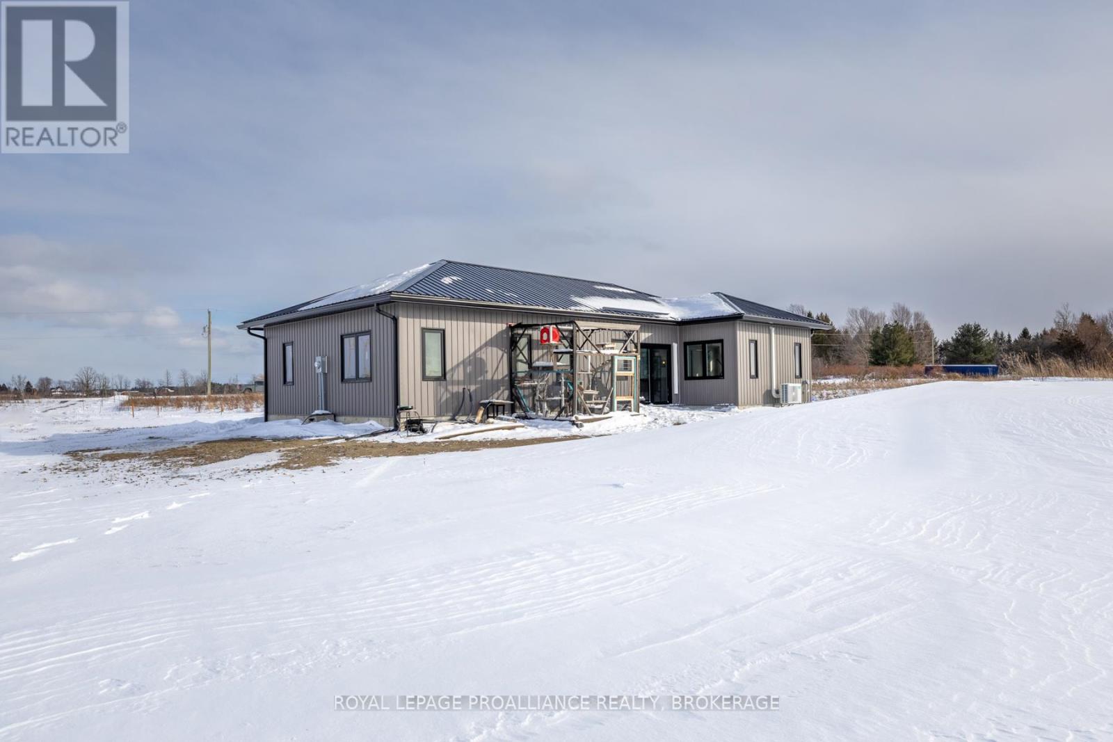 292 KYES ROAD - 30