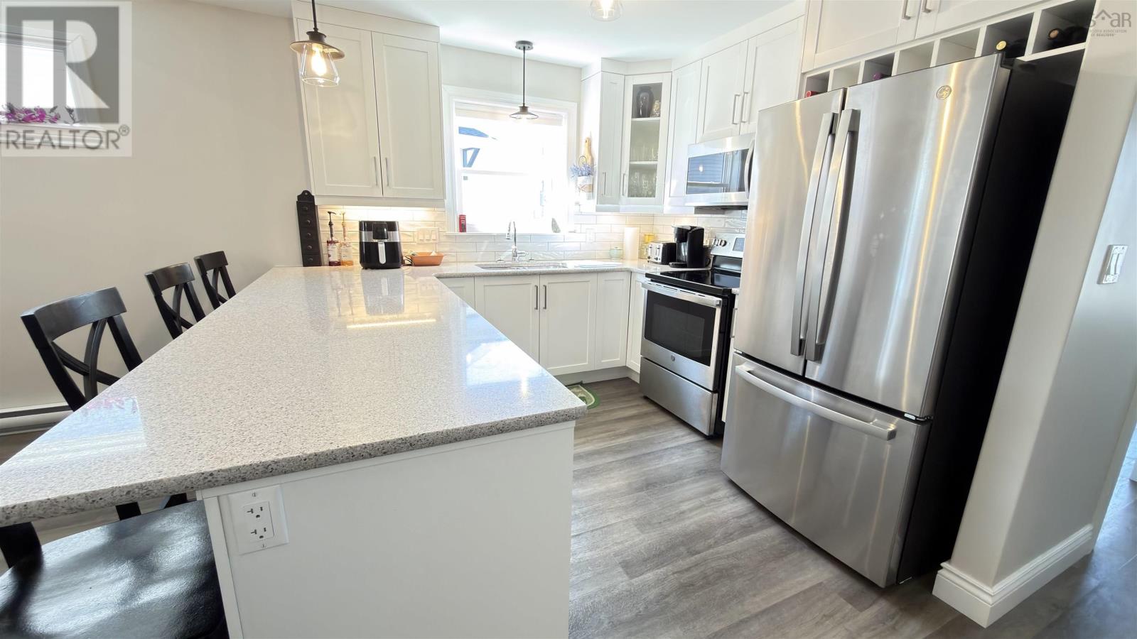 Property 11 of 30 of 83 Thistle Street