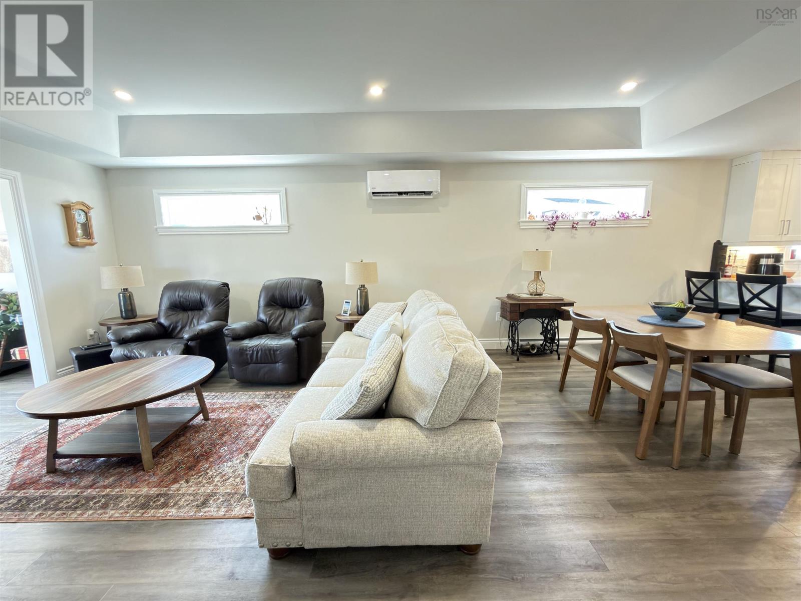 Property 19 of 30 of 83 Thistle Street