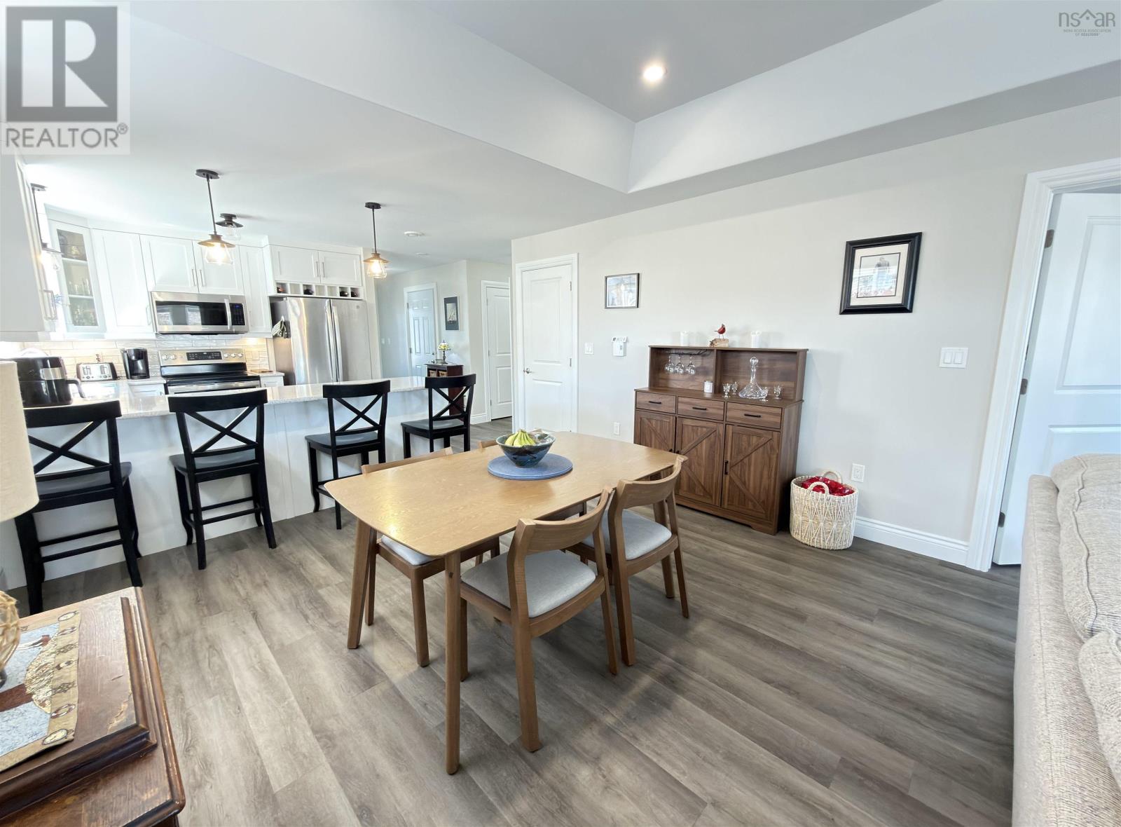 Property 14 of 30 of 83 Thistle Street