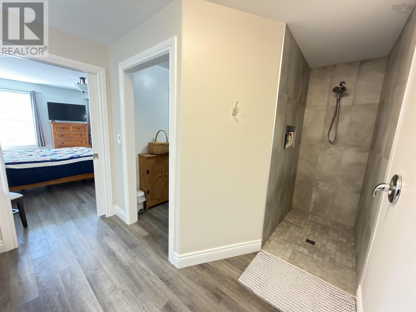 Property 27 of 30 of 83 Thistle Street