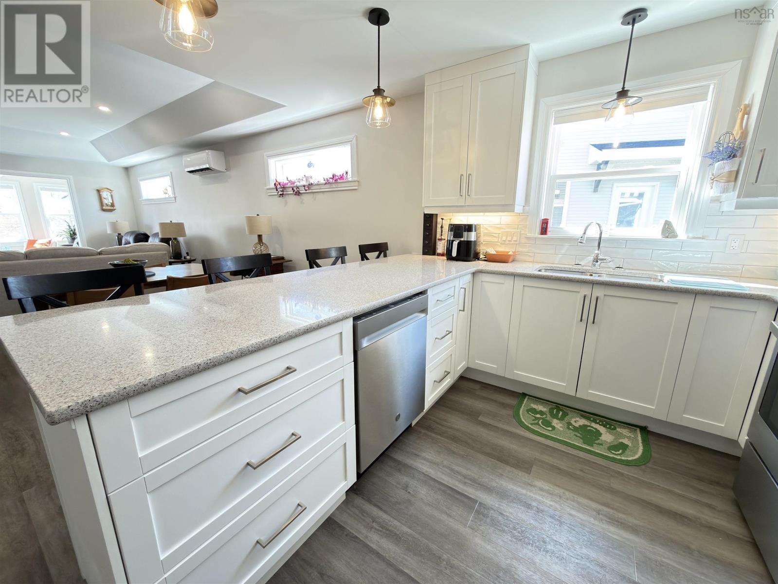 Property 12 of 30 of 83 Thistle Street