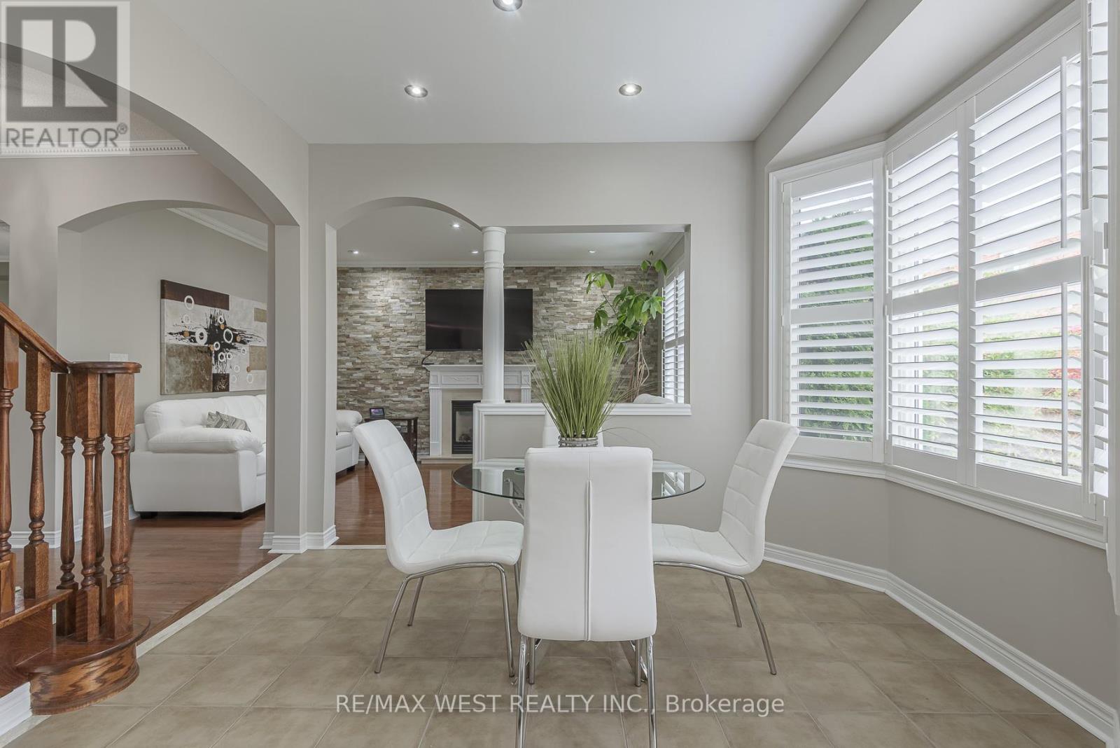 17 HAWKRIDGE TRAIL - 21