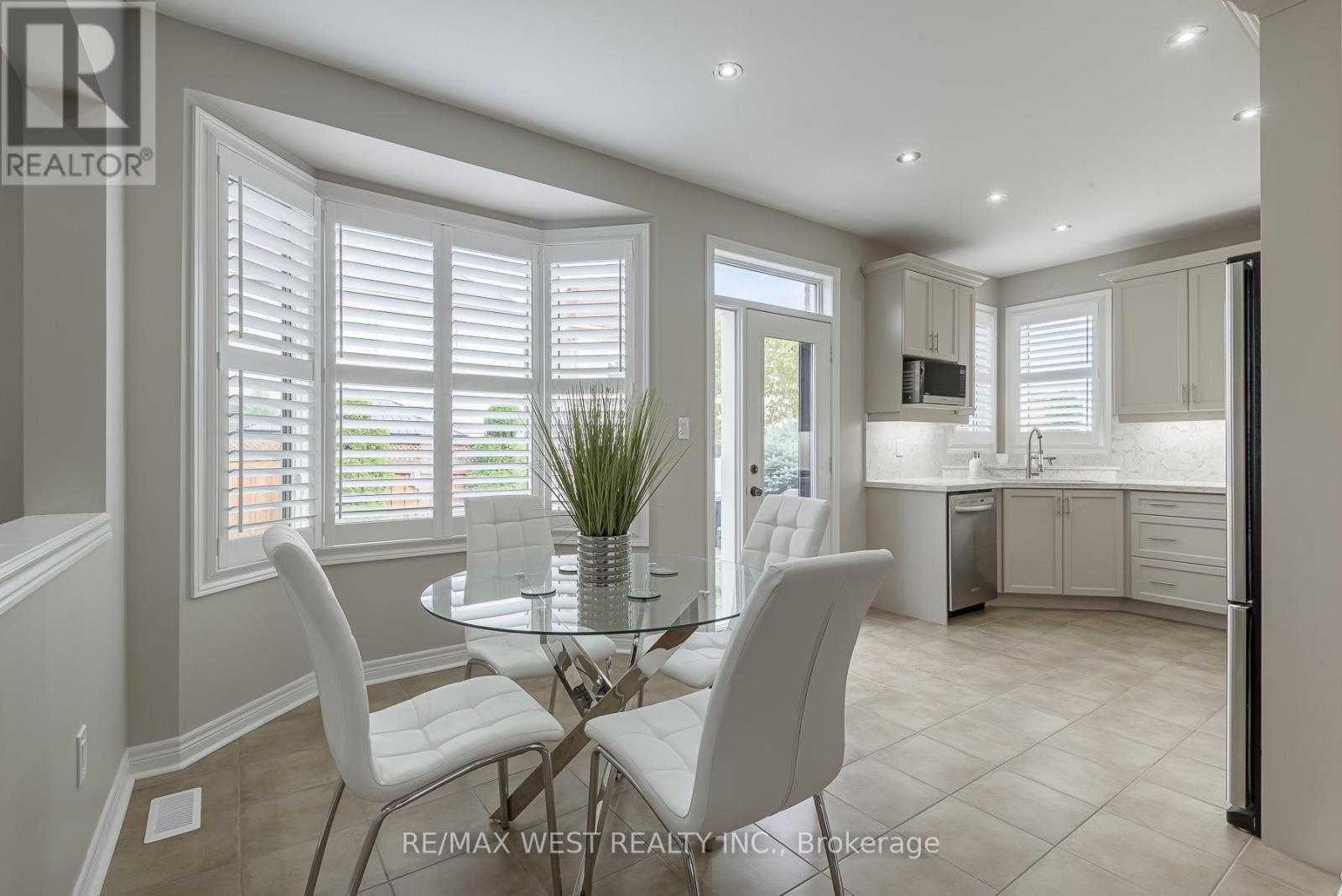 17 HAWKRIDGE TRAIL - 22