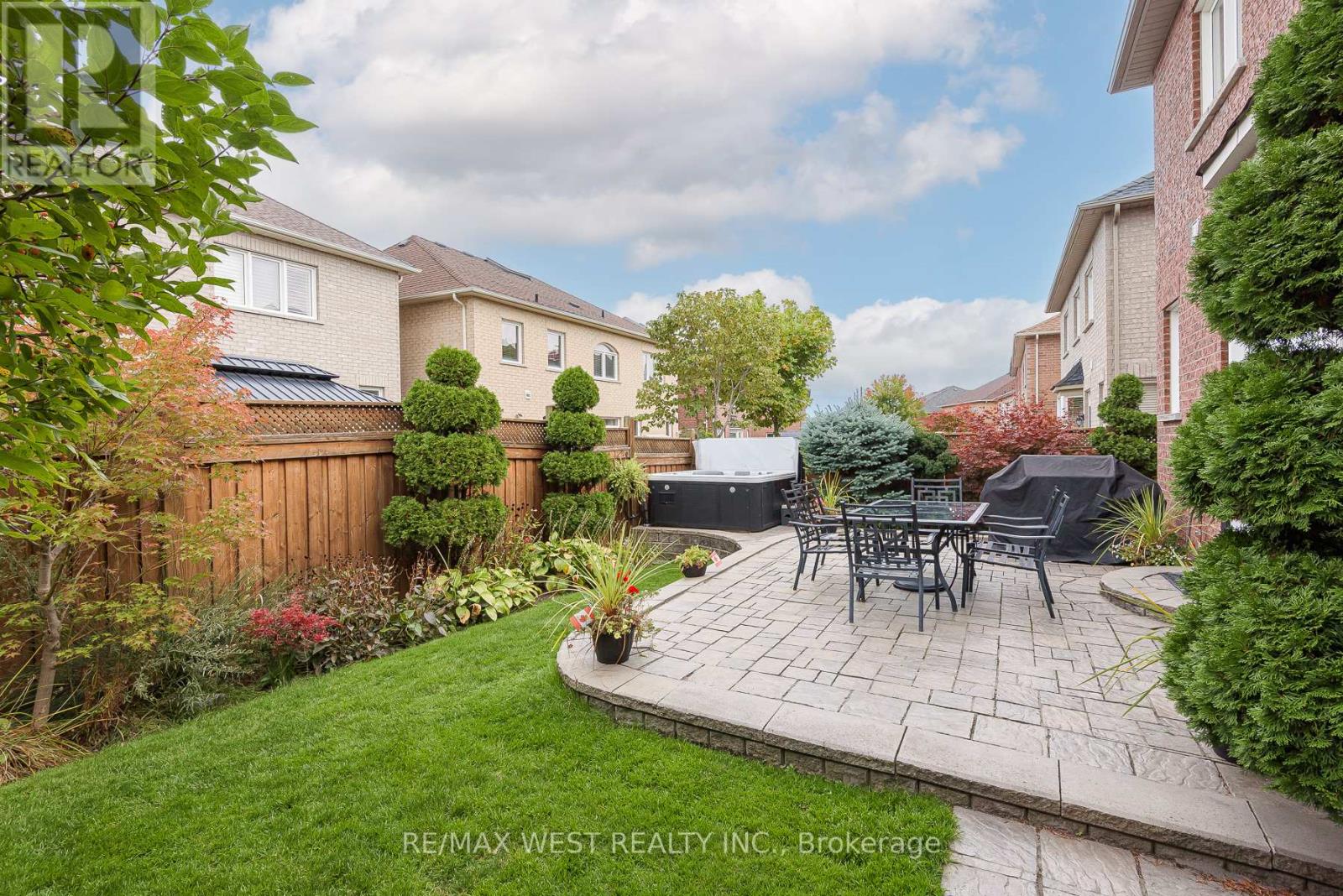 17 HAWKRIDGE TRAIL - 49
