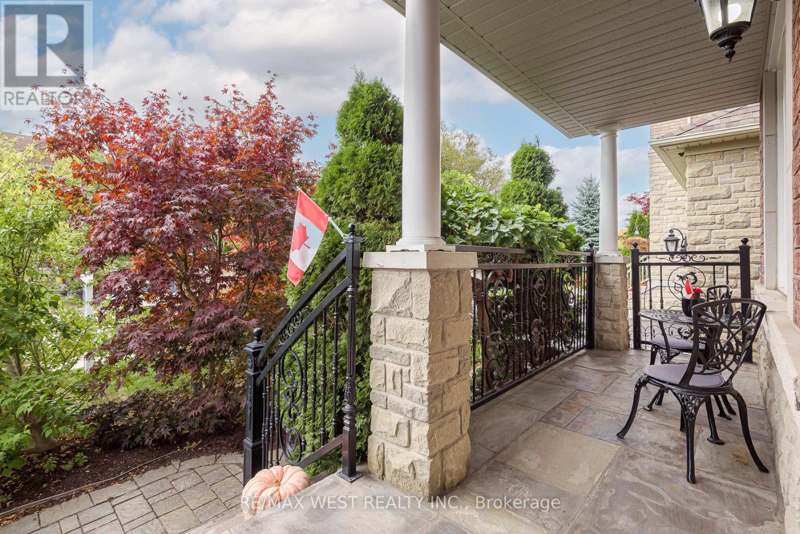 17 HAWKRIDGE TRAIL - 6