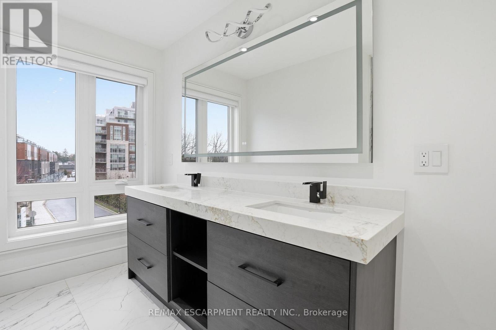 10A BENSON AVENUE - 20