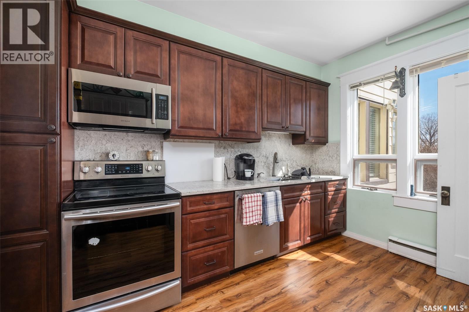 609 Main STREET - 2