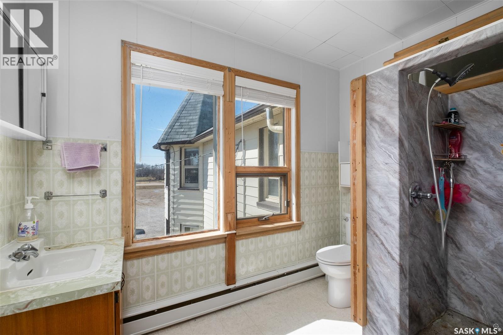 609 Main STREET - 30
