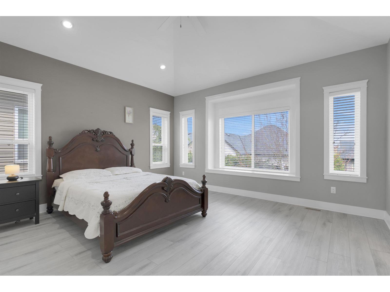 21033 80A AVENUE, Langley