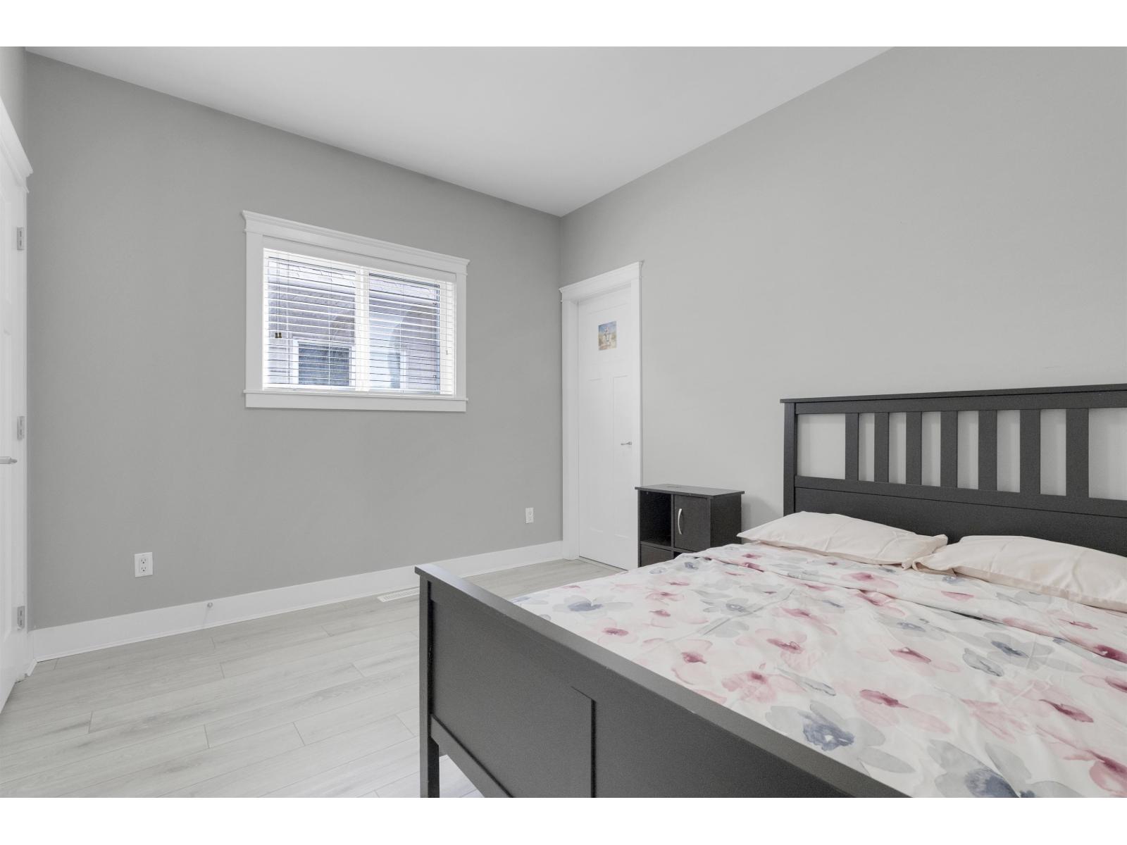 21033 80A AVENUE, Langley