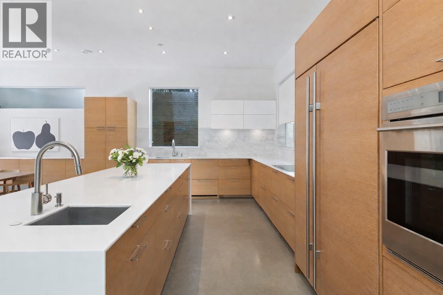 3156 W 13TH AVENUE, Vancouver