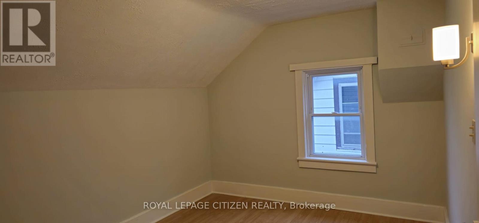 92 MILL STREET W - 29