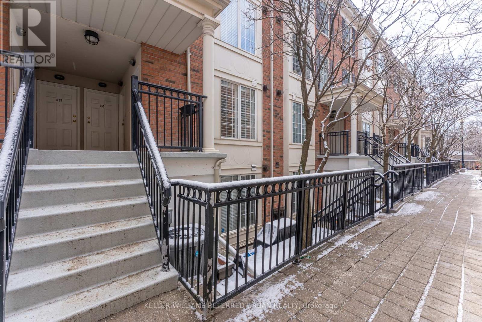 Listing photo of 651 - 3 EVERSON DRIVE