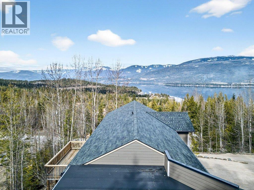 5058 Heritage Drive, Eagle Bay