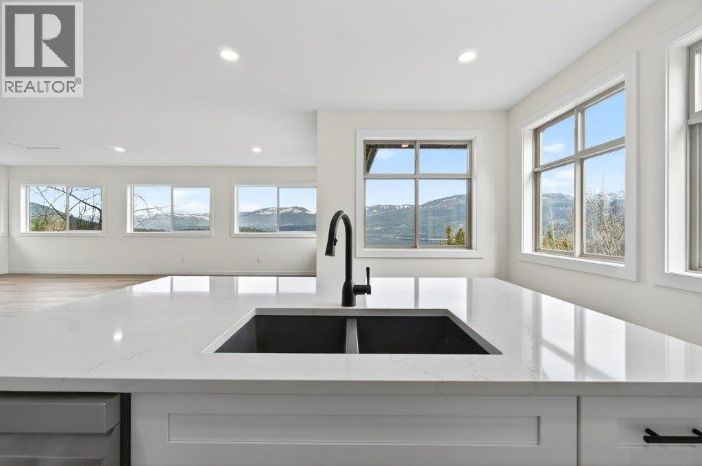 5058 Heritage Drive, Eagle Bay