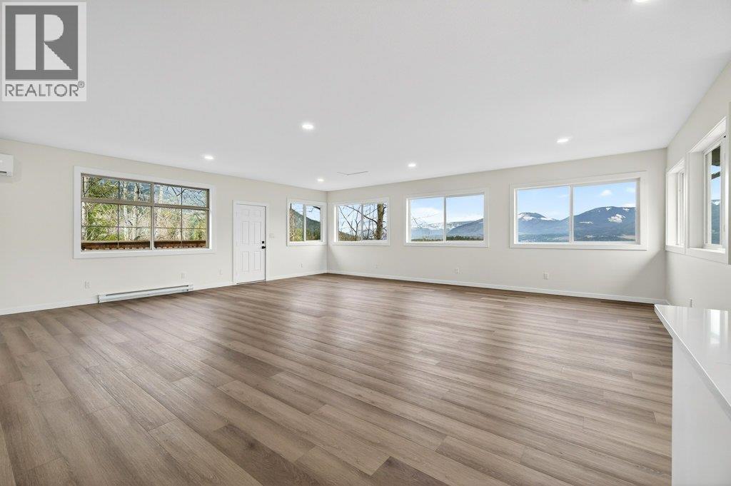 5058 Heritage Drive, Eagle Bay